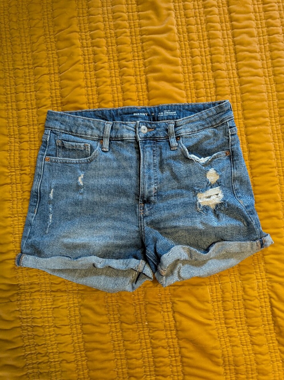 Old Navy 3in Distresses Denim Shorts Size 10 - Picture 1 of 5